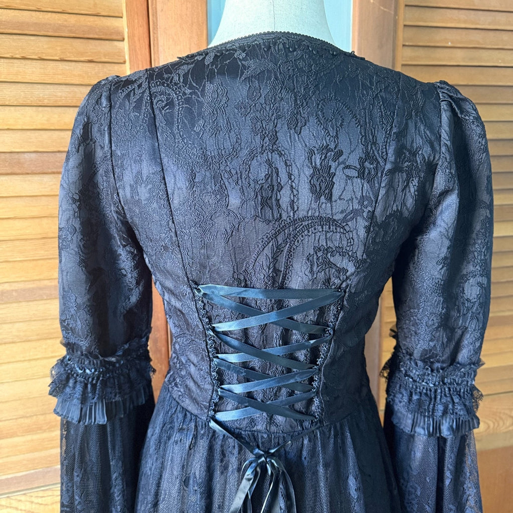 Dark in Love Gothic Victorian Vampire Medieval Ophelia's Pleasures Dress