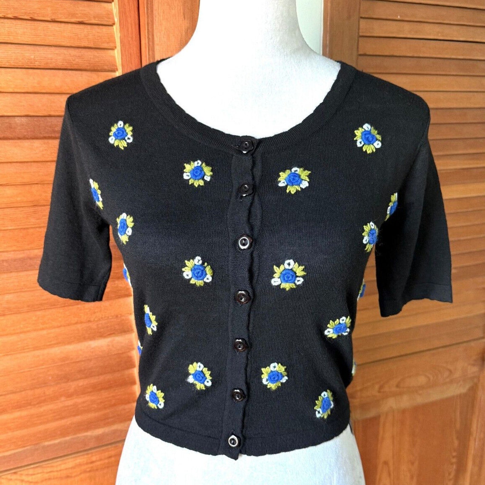 Dolls Kill Gothic Lolita EGL Kawaii Blue Flower Embroidery Black Cropped Top S