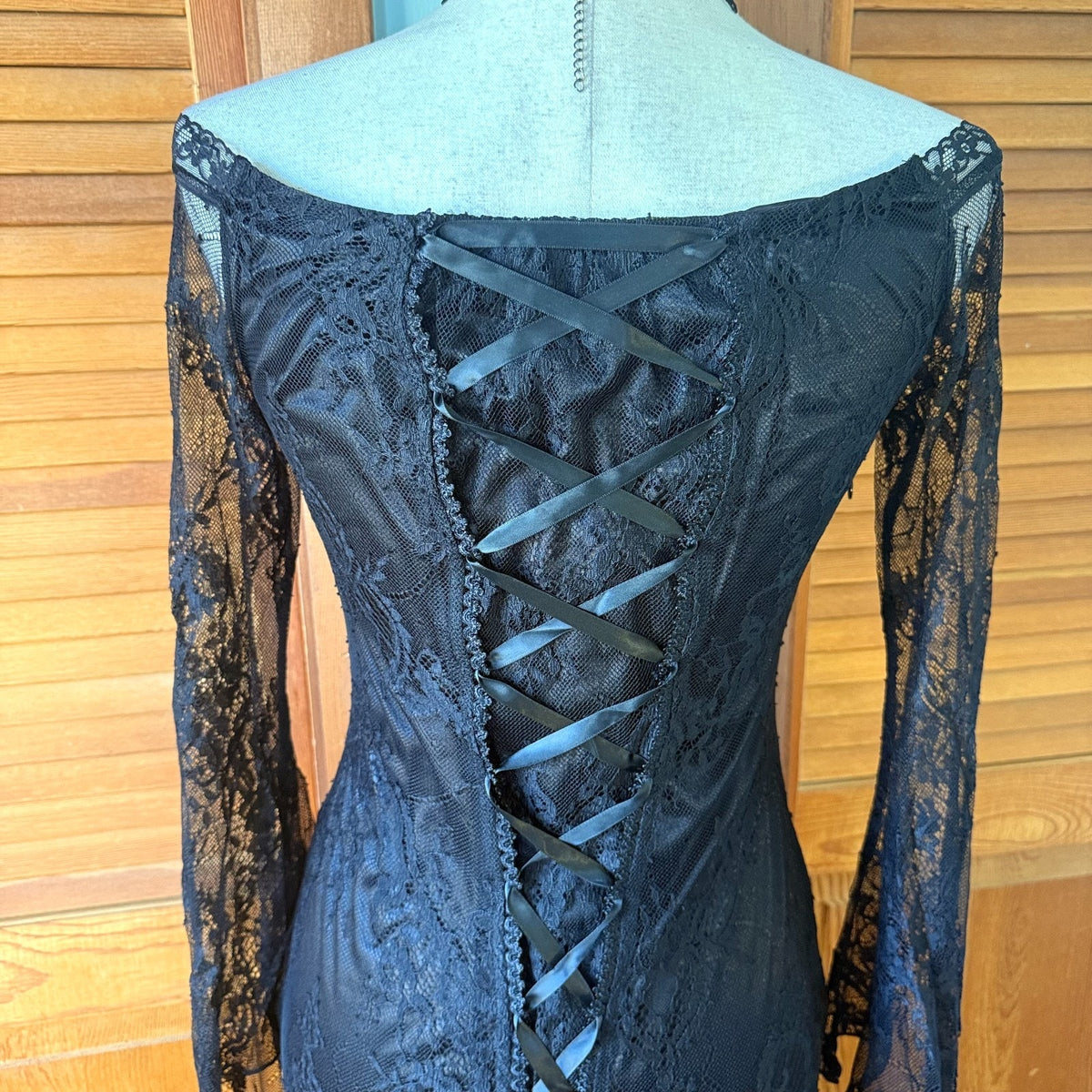 Dark In Love Gothic Victorian Vkei Black Lace Swallowtail Mermaid Dress