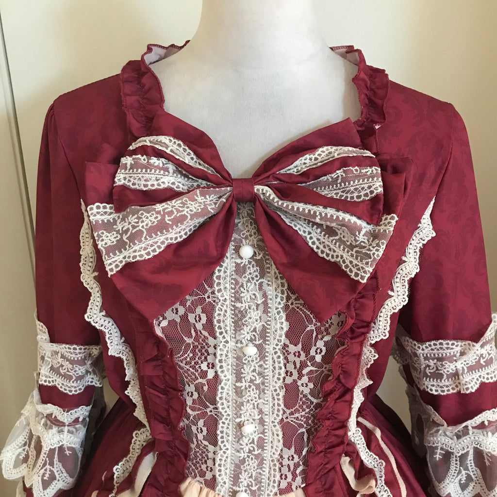 Gothic Victorian Lolita Anime Cosplay Burgundy Ivory Lace Bow Princess Gown