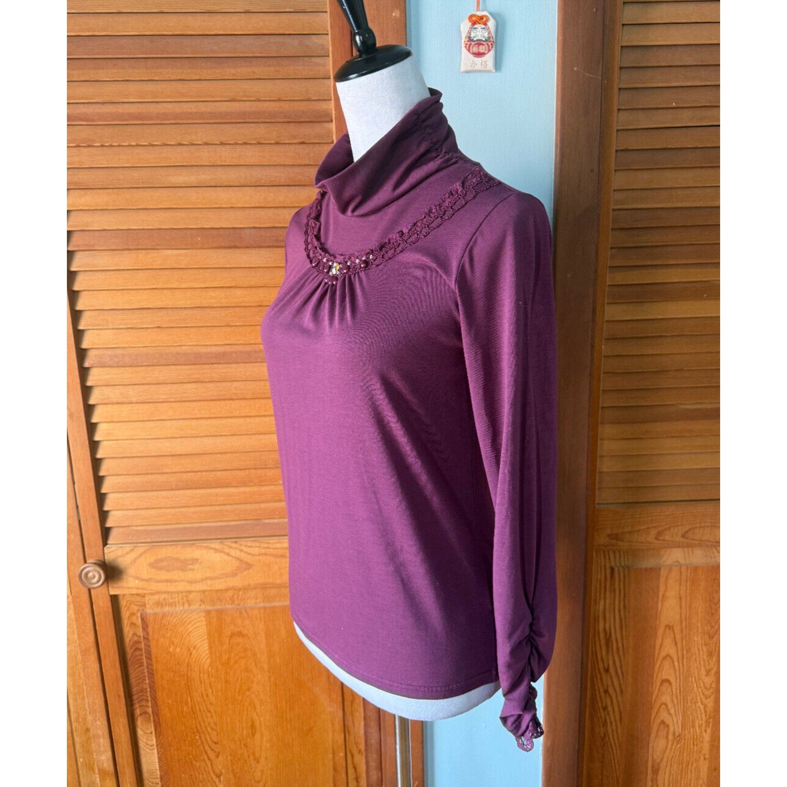 Axes Femme Jfashion Lolita Jirai Gyaru Kawaii Brugundy Rose Trim High Neck Top M