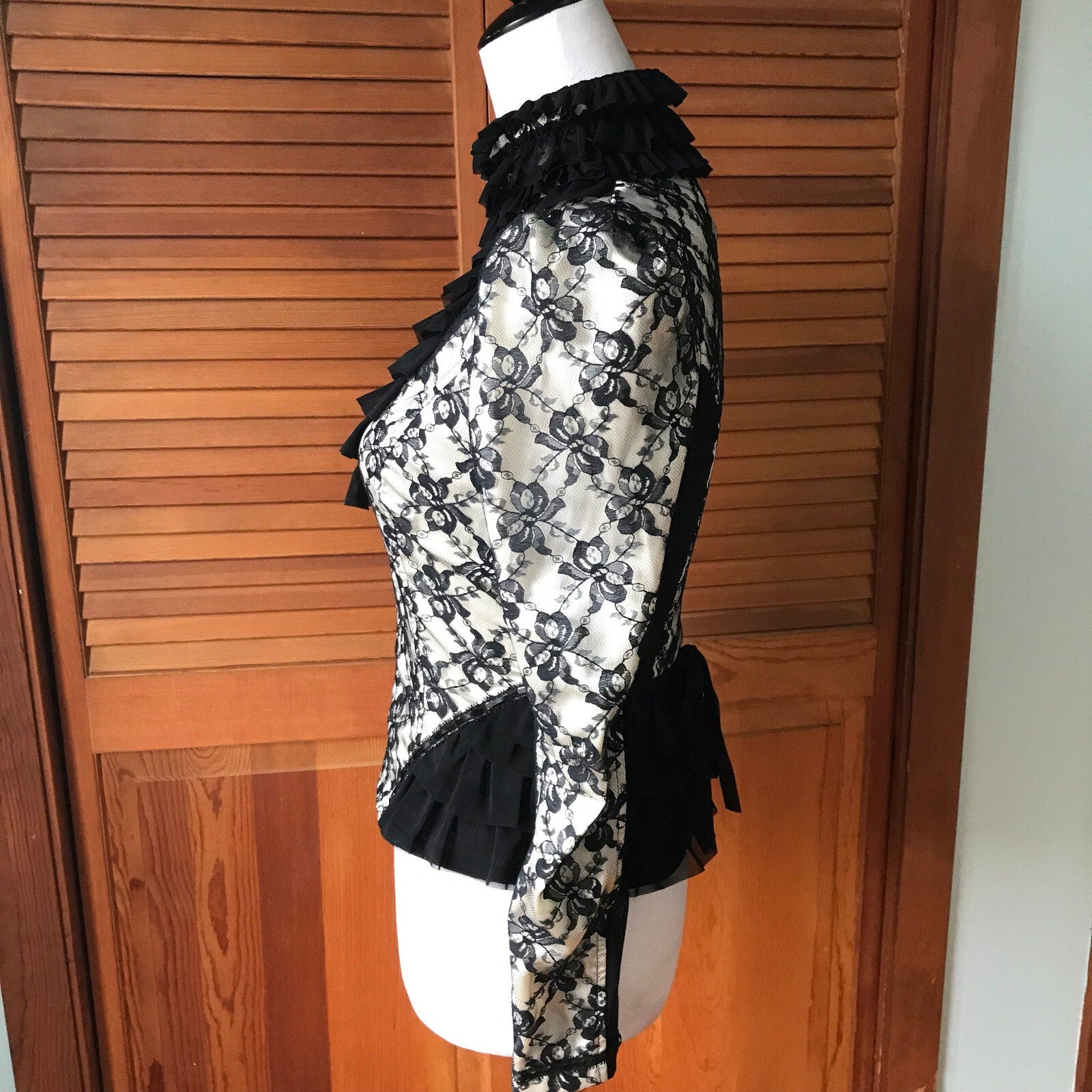 Vintage Lip Service Vaudeville Vamps Gothic Lolita Victorian Ivory Jacket XS