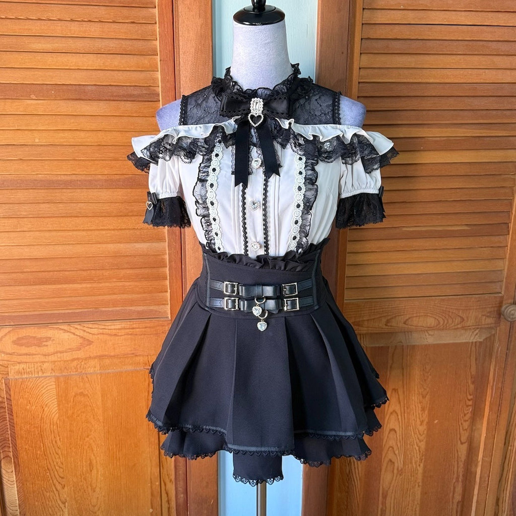 J-Fashion Jirai Kei Gyaru Harajuku Heart & Buckle Top & Skirt Set Up Outfit