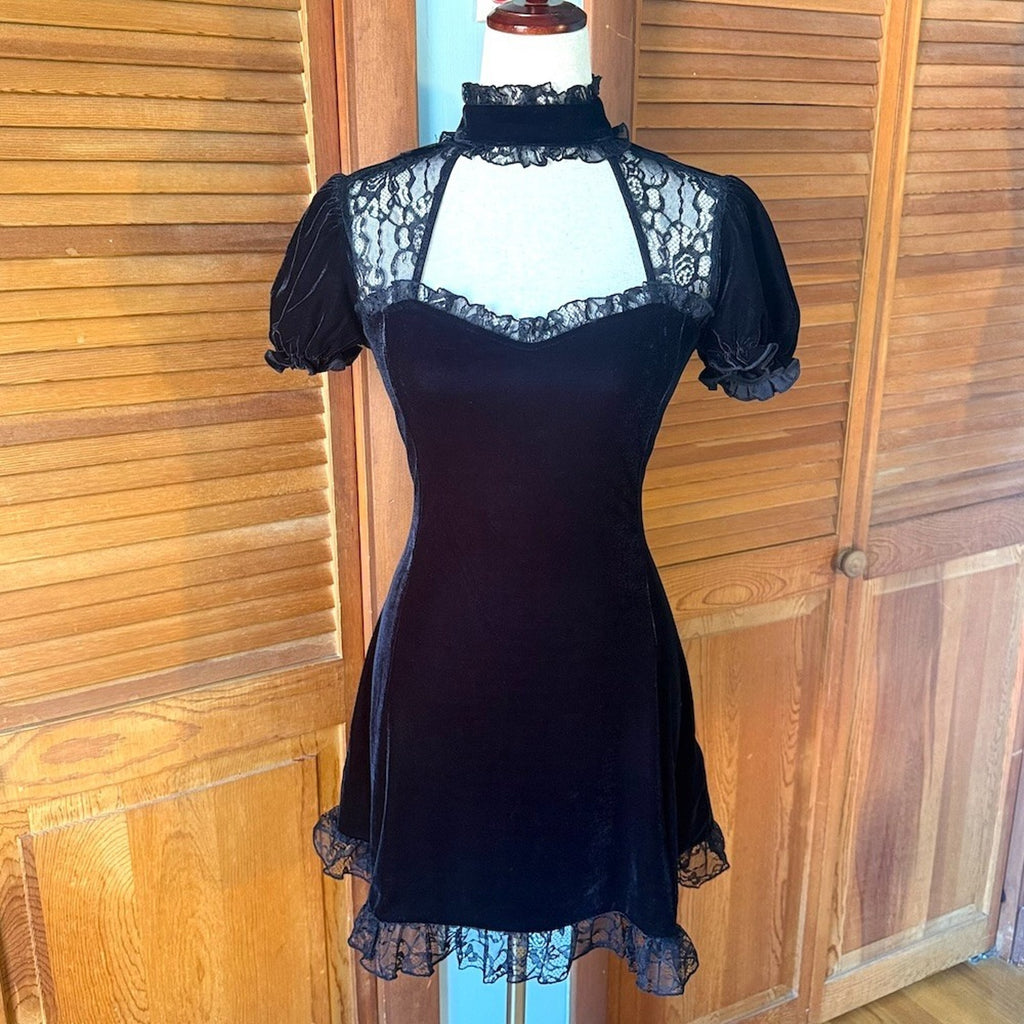 Killstar Gothic Lolita Victorian Vkei Witchcore Black Velvet Lace Mini Dress