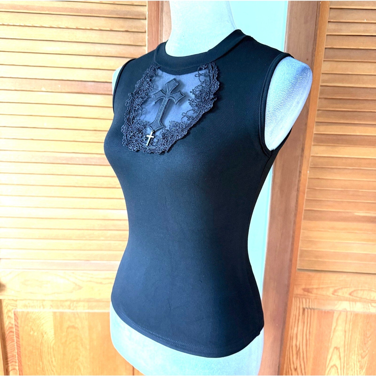 Gothic Lolita EGL Victorian Punk Black Midnight Prayer Cross Lace Trim Top