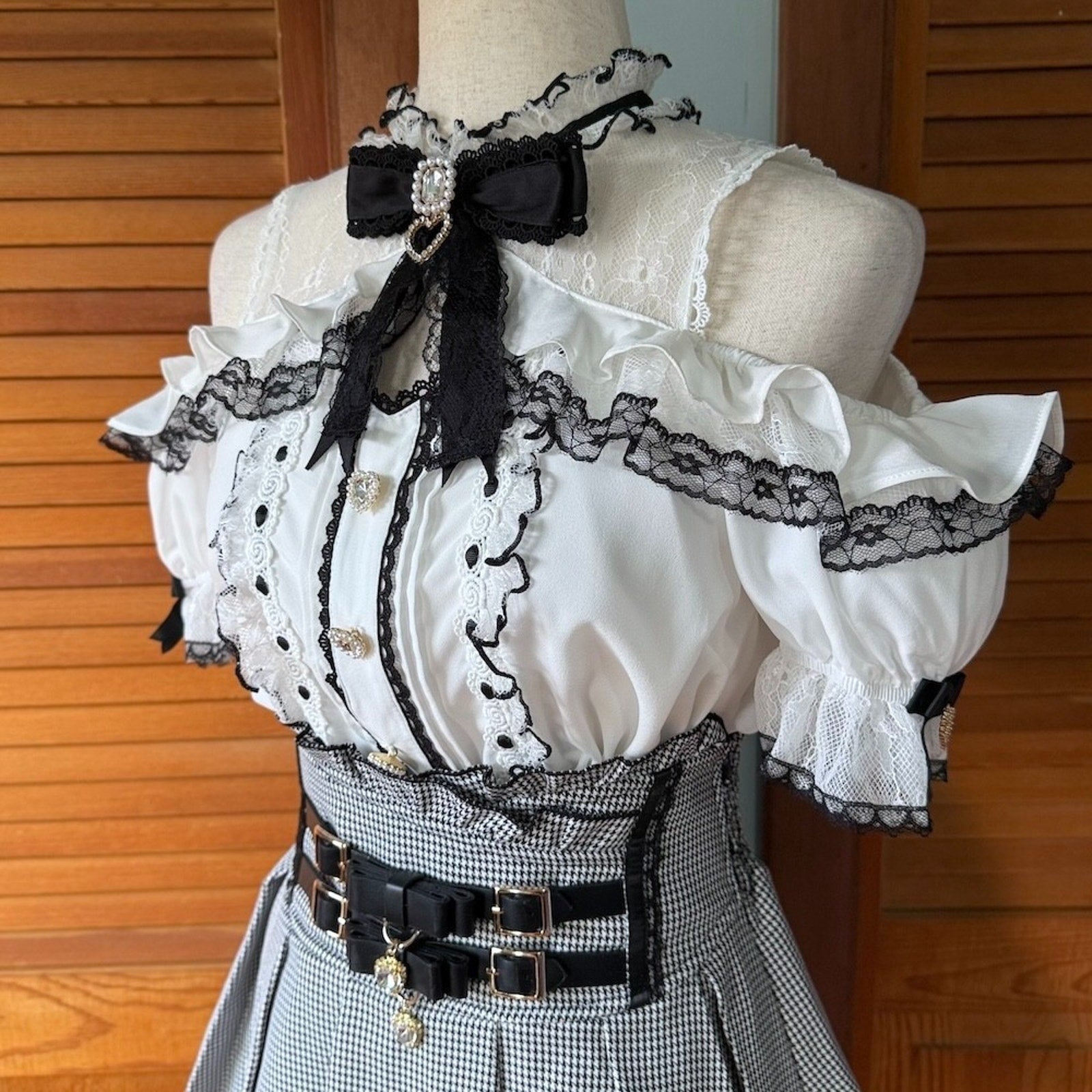 J-Fashion Jirai Kei Gyaru Harajuku Black White Top & Skirt Set Up Outfit