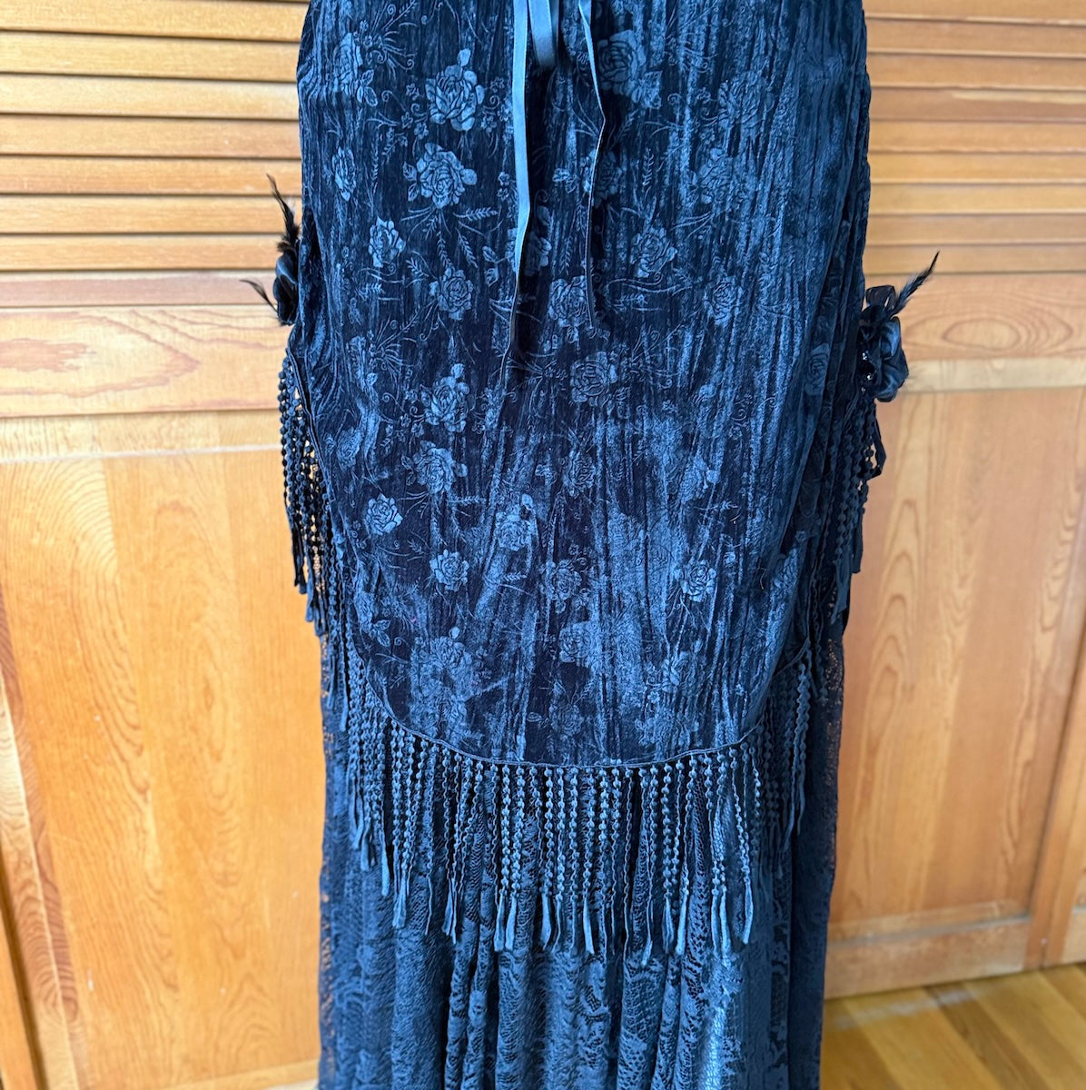 Devil Fashion Gothic Victorian High Waist Rose Velvet Aristocrat Skirt