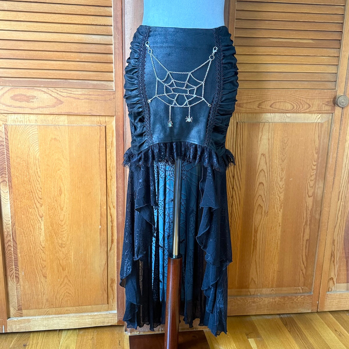 Devil Fashion Spiderweb Enchantment Garden Goth High-Low Skirt