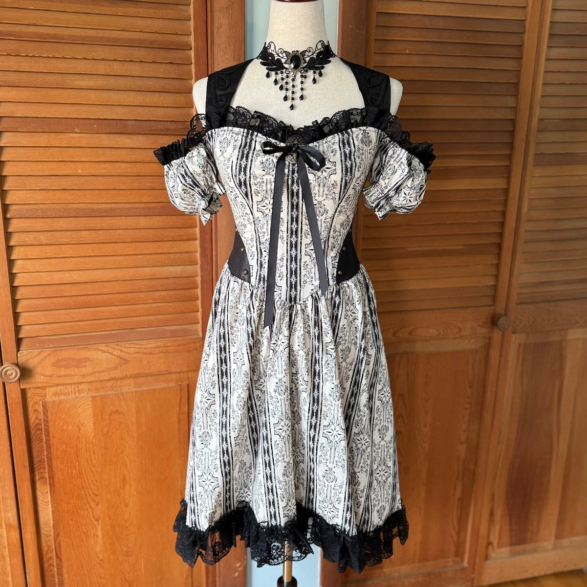 Vintage Lip Service Winchester Emporium Steampunk Victorian Ivory Gown