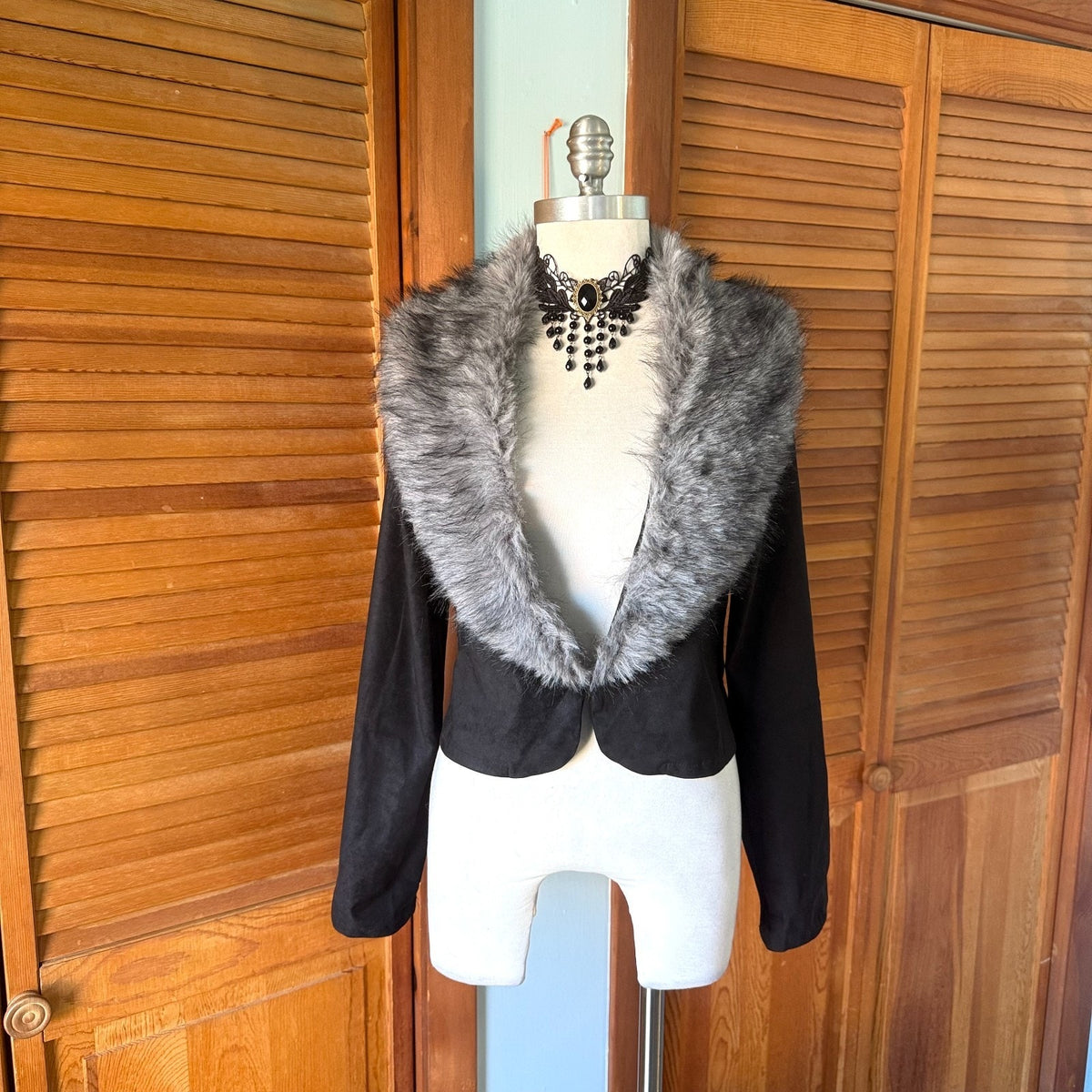 Goth Punk Vampire Werewolf Unleashed Black Gray Faux Fur Collar Fall Jacket