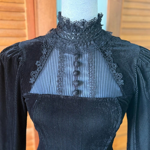 Dark In Love Gothic Victorian Lolita The Netherworld Black Velveteen Dress