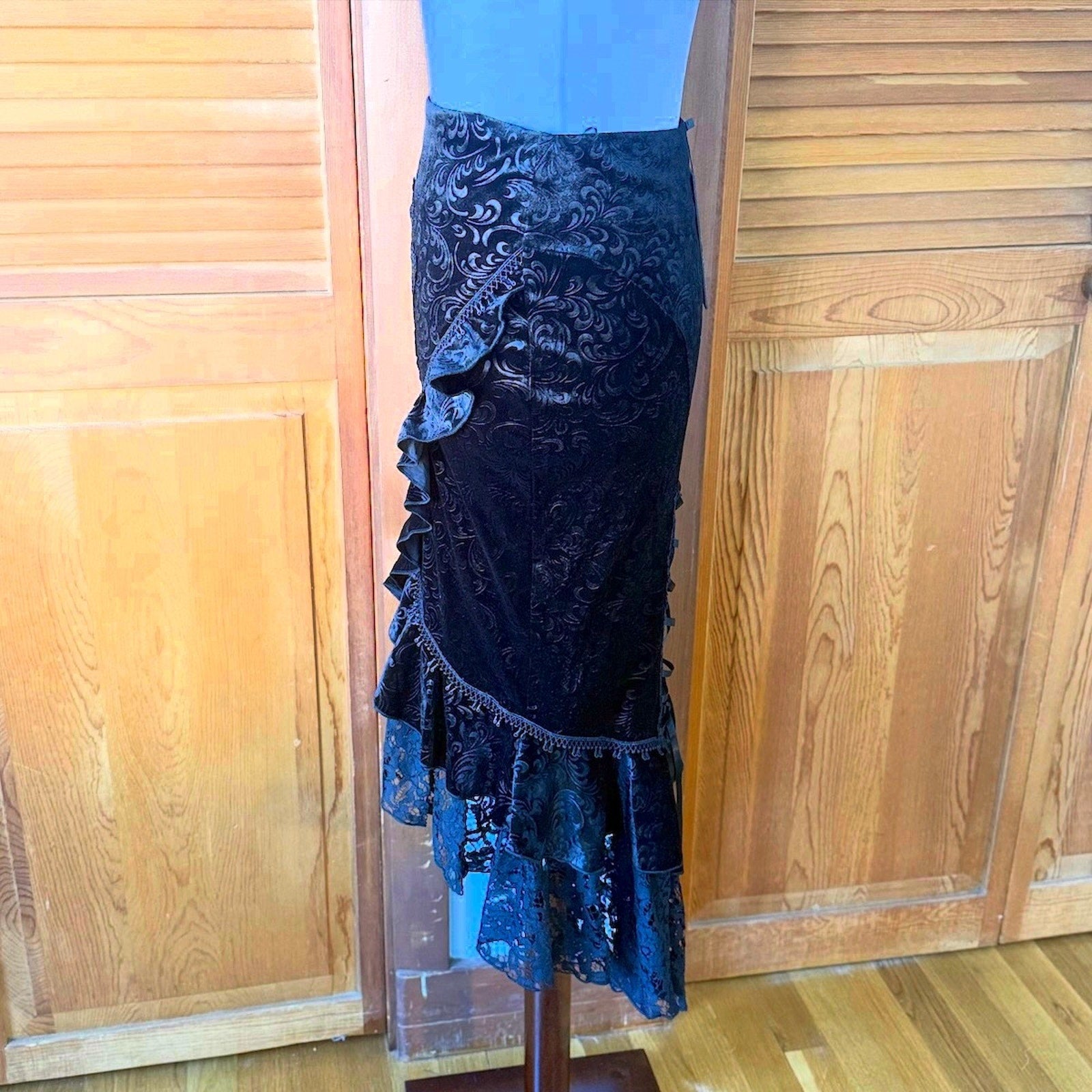 Dark in Love Gothic Victorian Vampire Vkei Black Velvet Corset Back Skirt