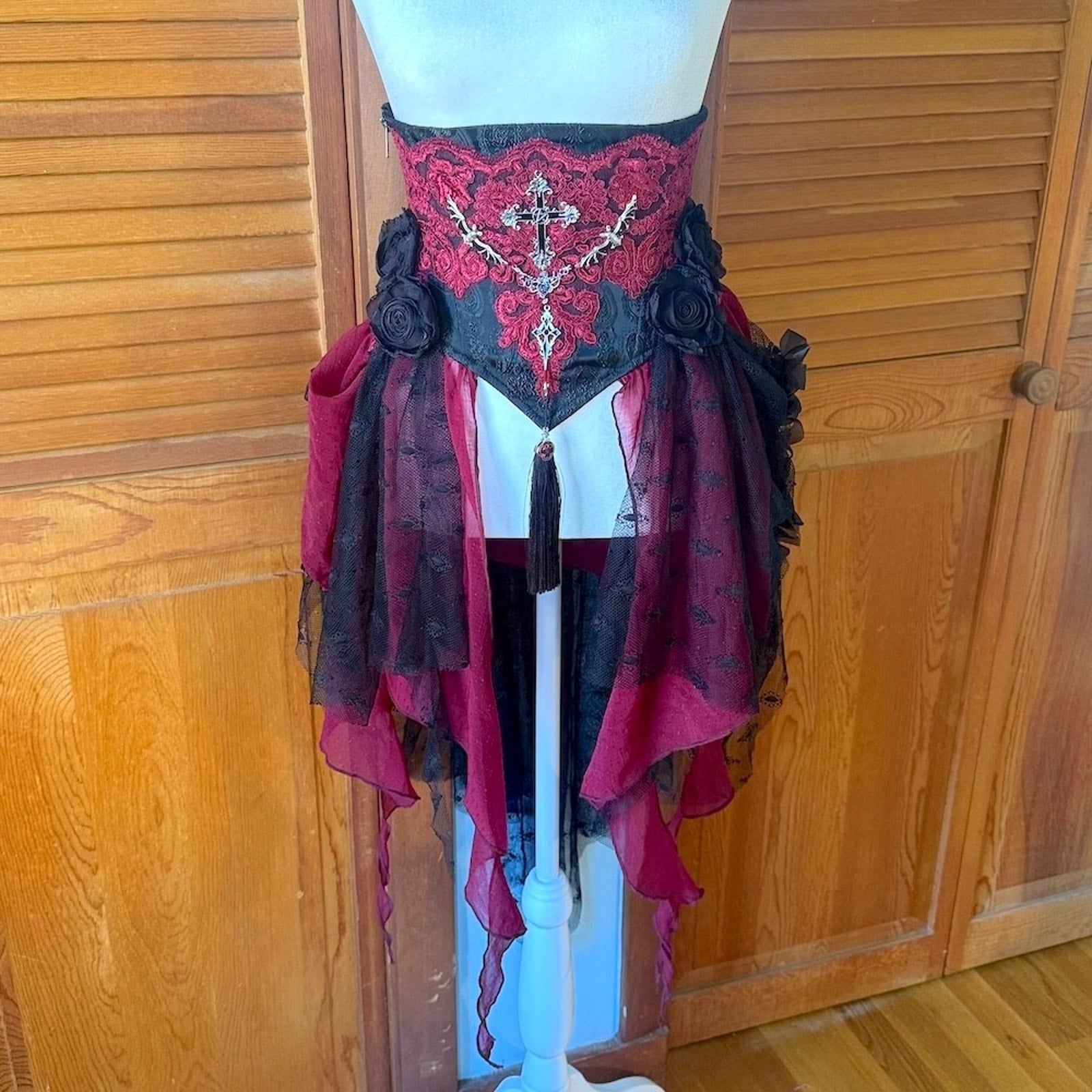 Devil Fashion Gothic Victorian Vampire Red Black Rose Cross Cincher Overskirt