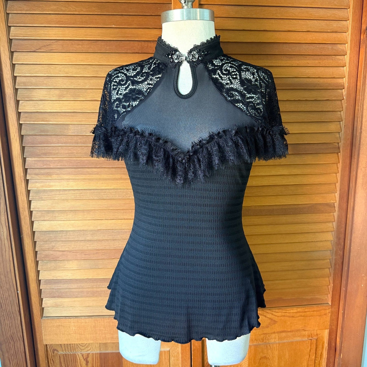 Devil Fashion Gothic Victorian Dark Cottage Black Birds of a Feather Soft Top