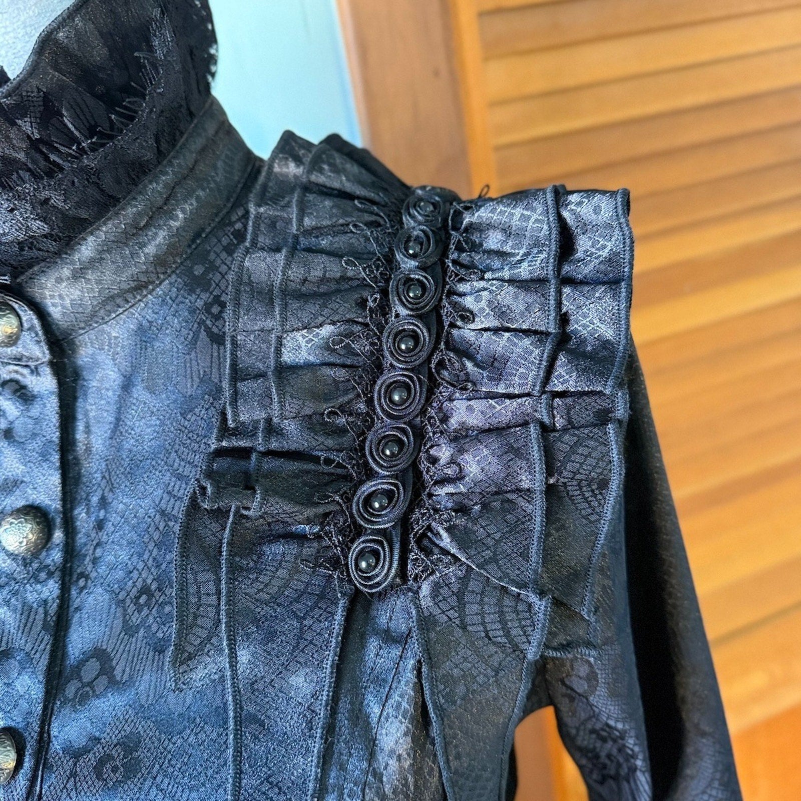 Devil Fashion Gothic Victorian Aristocrat Vkei Ruffle Shoulder Shirt Top