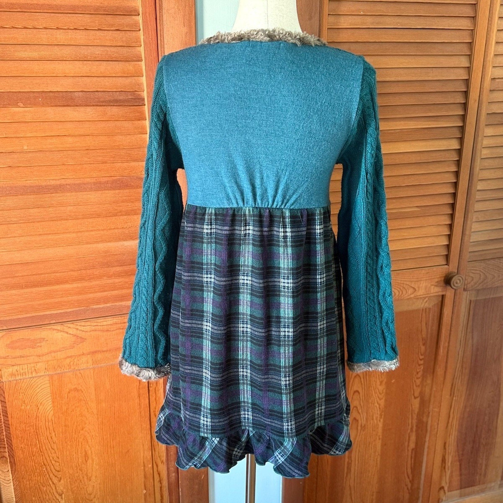 J-fashion Axes Femme Gyaru Kawaii Turquoise Fur Trimmed Sweater Dress M