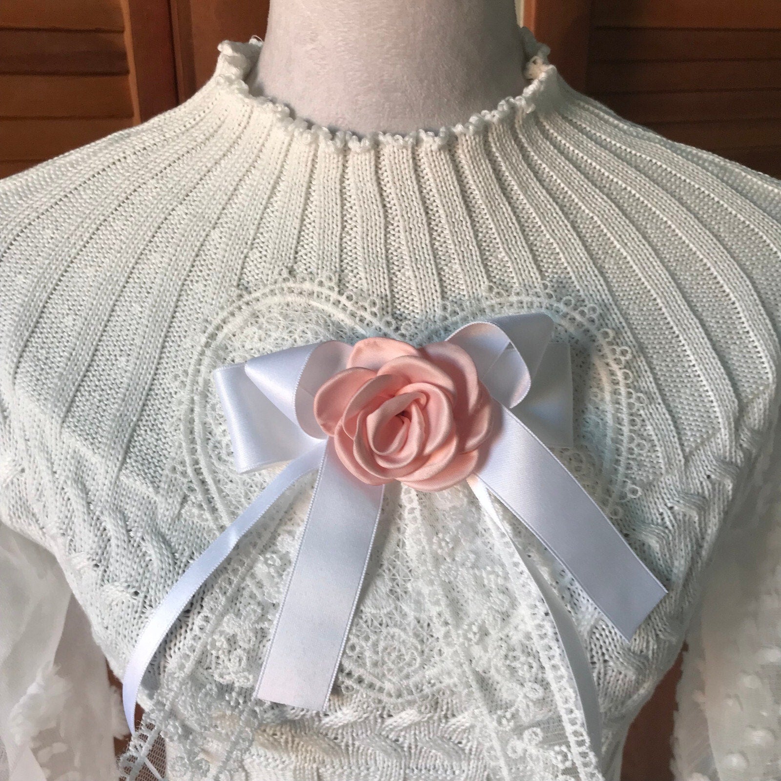 Victorian J-fashion Cottage Dolly Innocent Heart White Cropped Sweater Top S-M