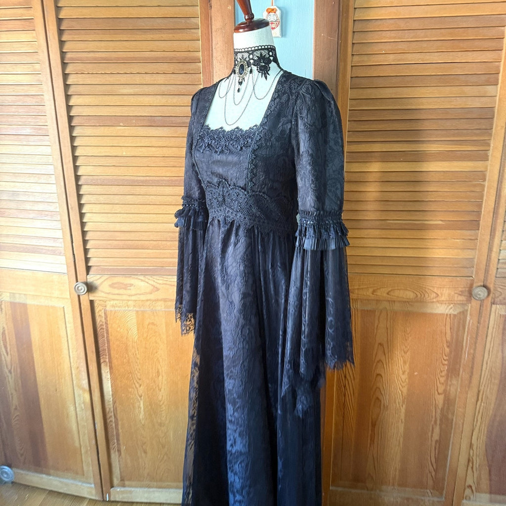 Dark in Love Gothic Victorian Vampire Medieval Ophelia's Pleasures Dress