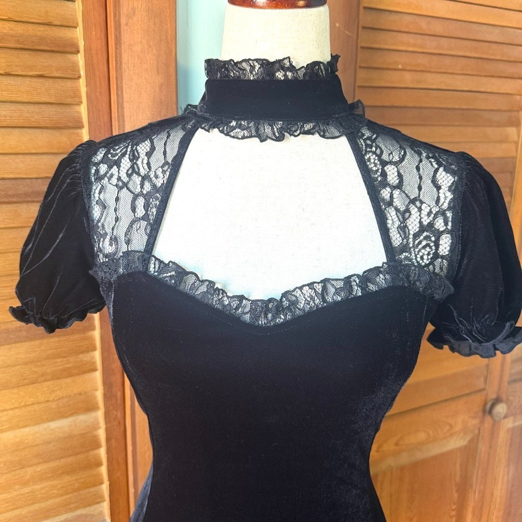 Killstar Gothic Lolita Victorian Vkei Witchcore Black Velvet Lace Mini Dress