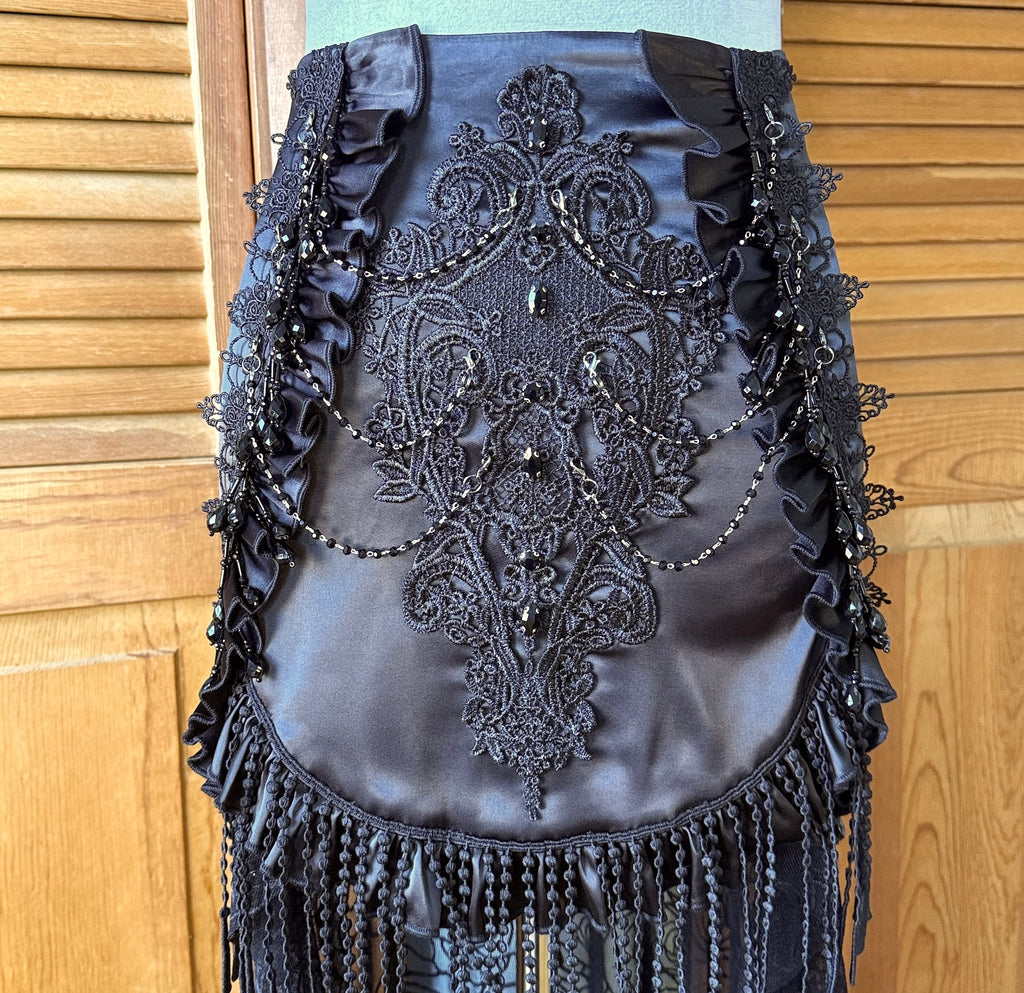 Devil Fashion Gothic Victorian Vkei High-Low Satin Bound by You Chain Skirt