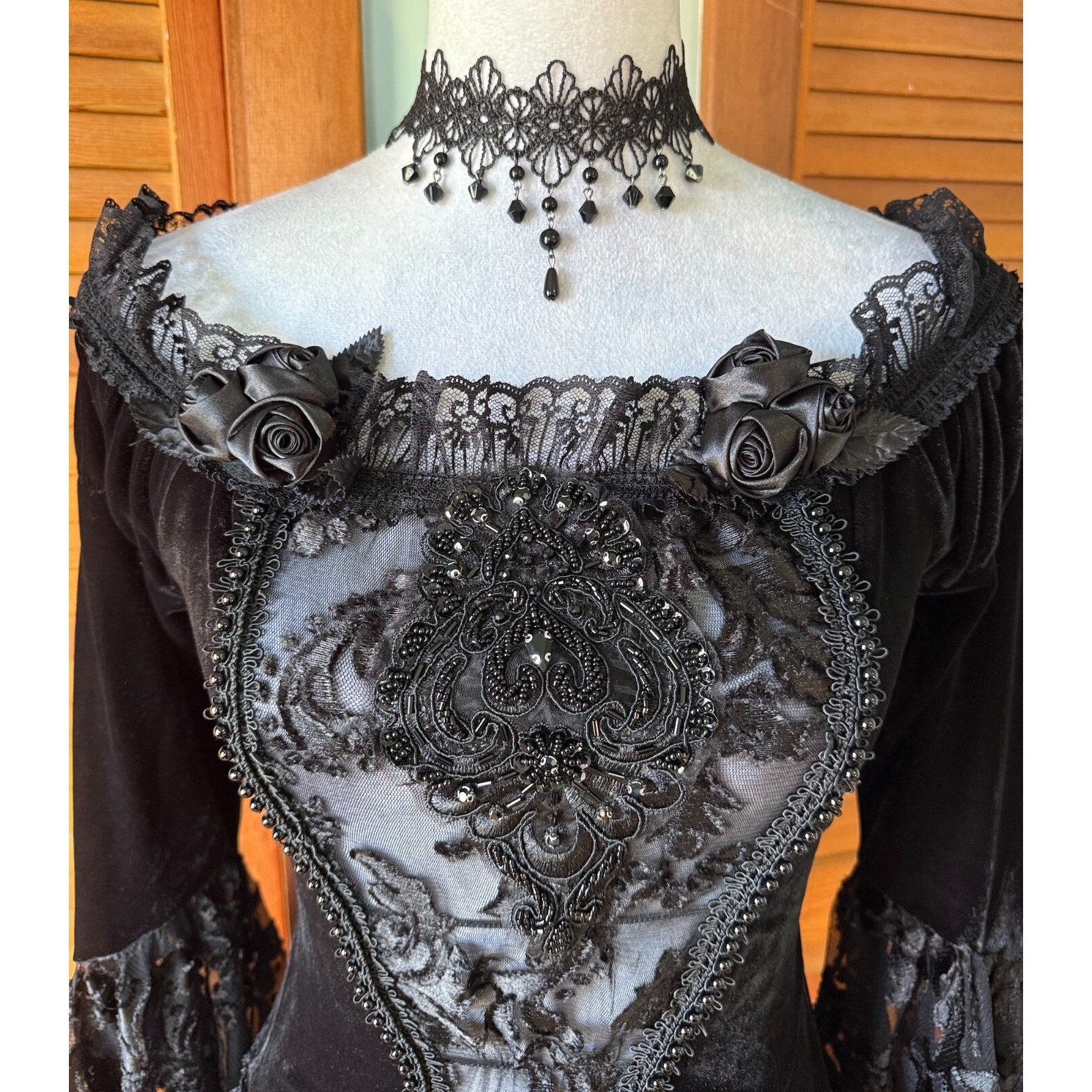 Devil Fashion Gothic Victorian Vampire Black Velvet Beaded Rose & Lace Top