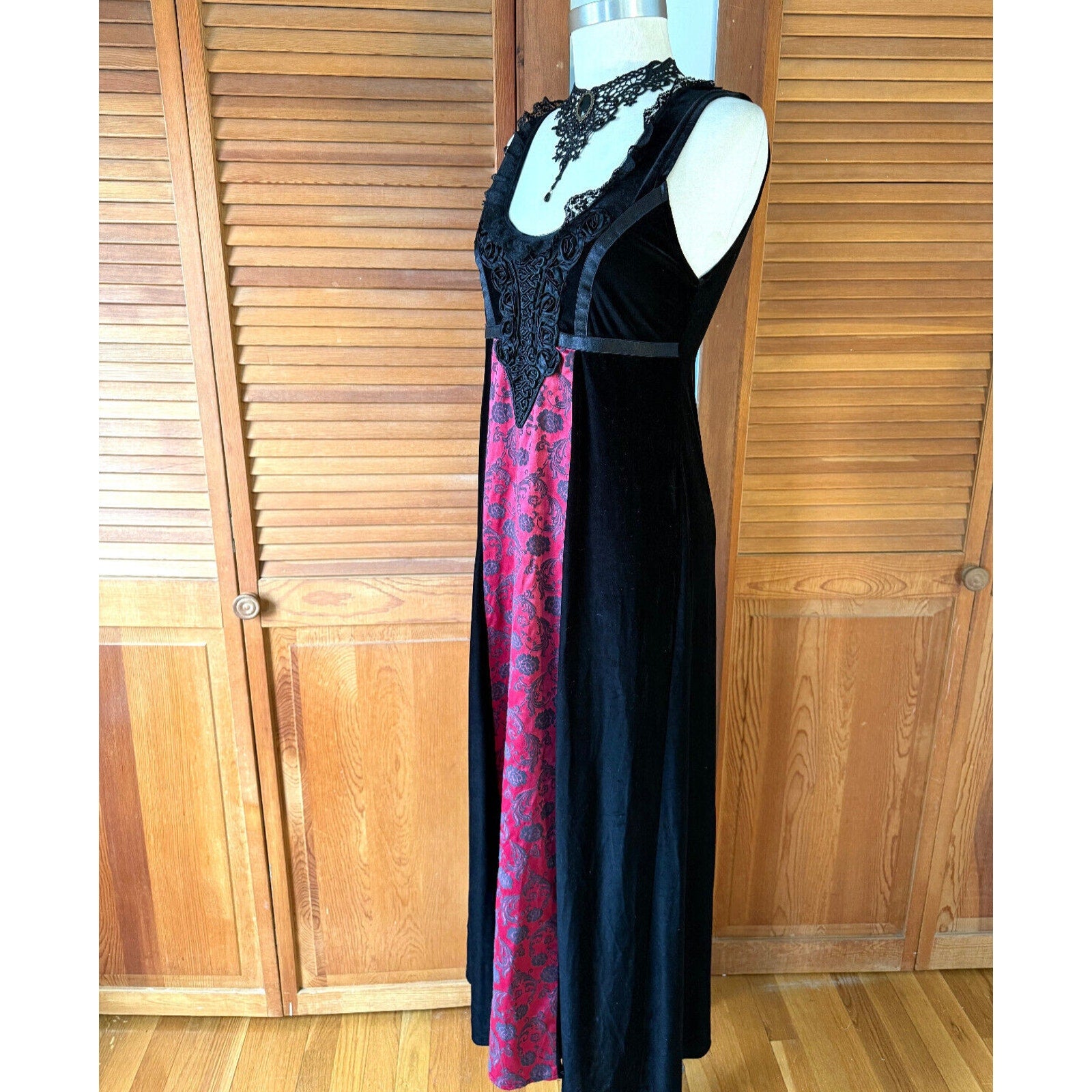 Vintage Cykxtees Gothic Victorian Y2K Velvet Black Crimson Red Brocade Dress M