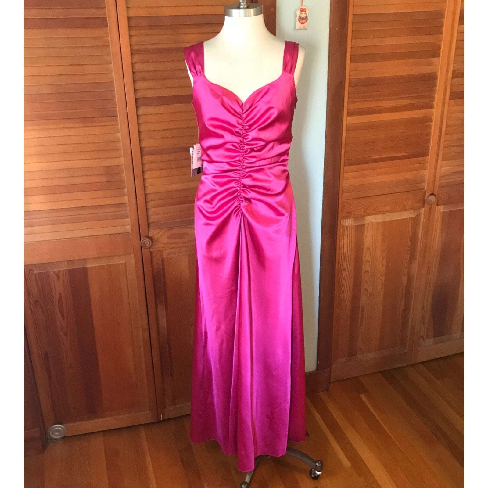 Jessica McClintock Vintage Victorian Lolita Fuchsia Ruffle Train Evening Gown L