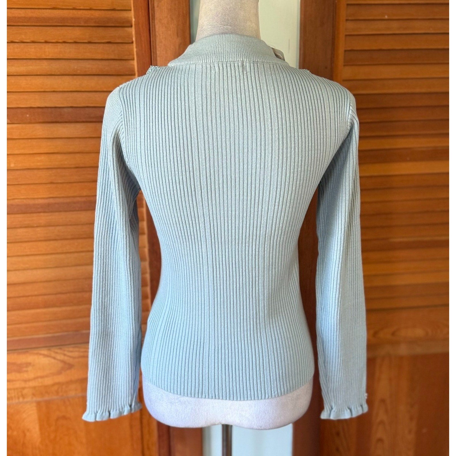 J-fashion Axes Femme Kawaii Jirai Gyaru Cottage Light Blue Sweater Top M