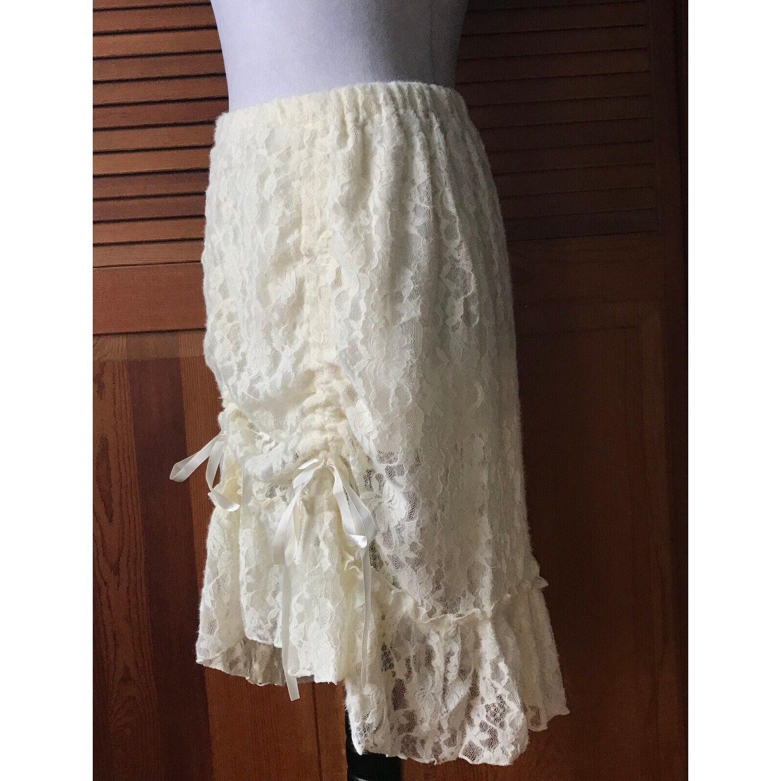 Victorian Whimsigoth Cottage Coquette Fuzzy Ivory White Lace Gathered Skirt
