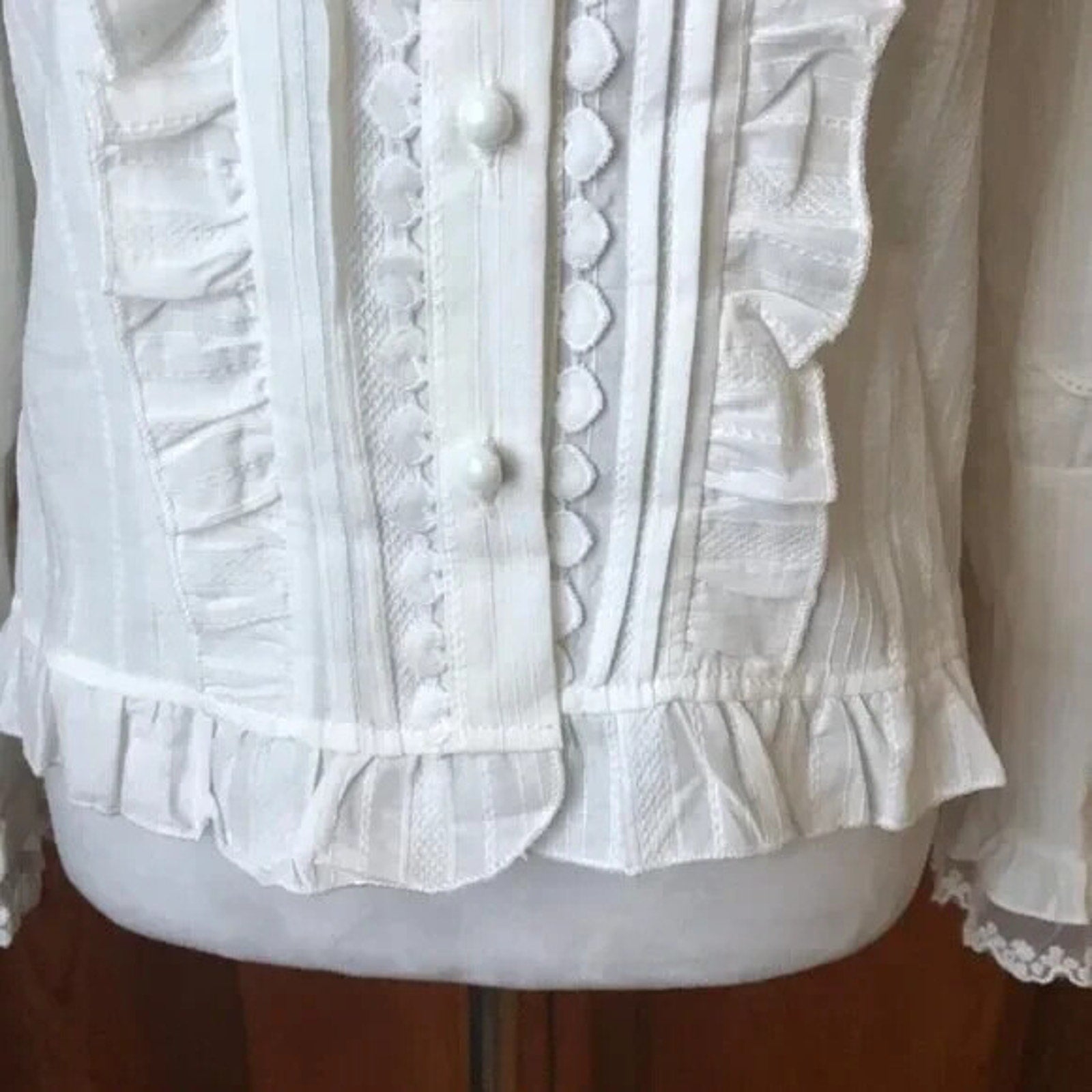 Gothic Lolita Victorian Ivory White Heart Trim Lace Up Sleeves Shirt w/ Bow L
