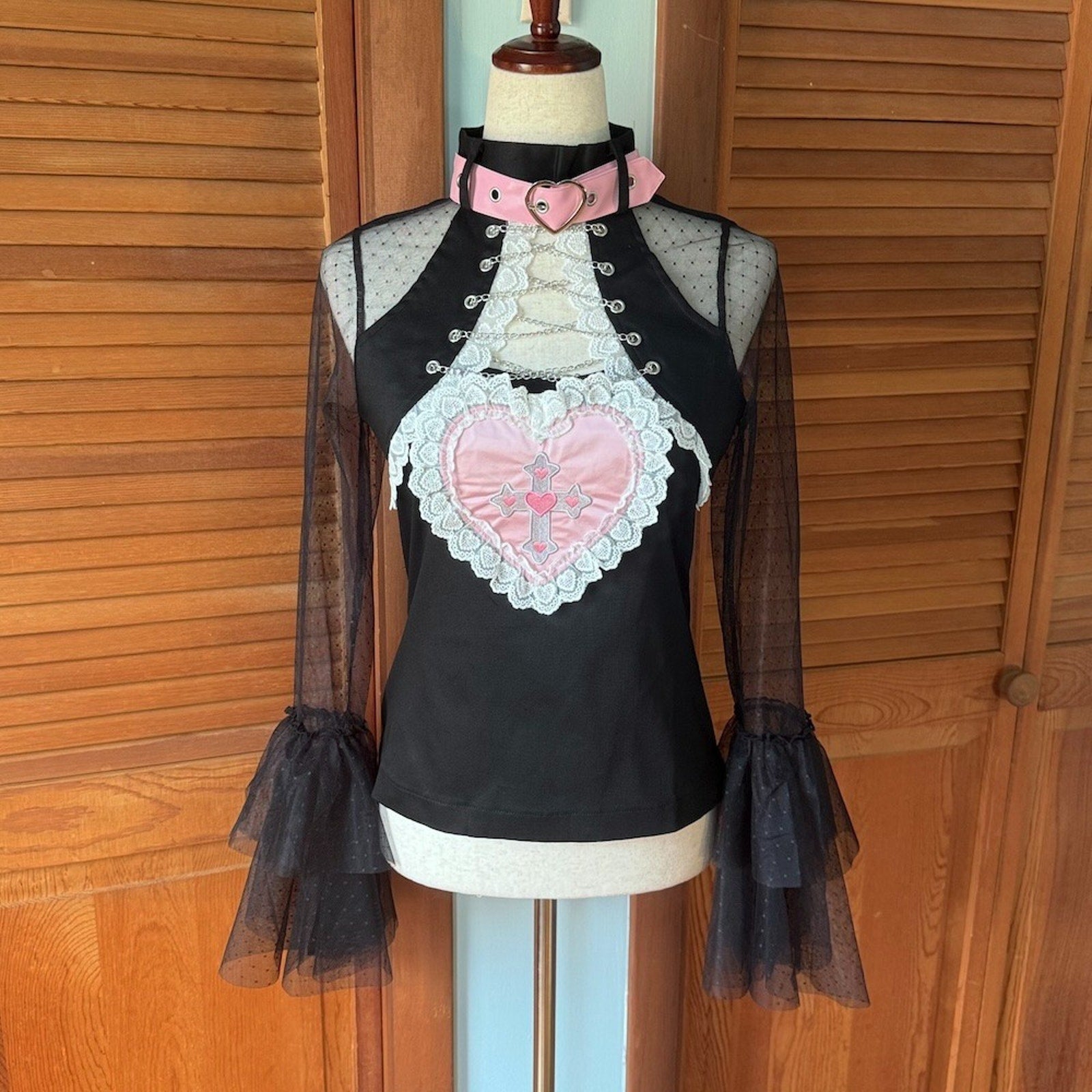 J-fashion ACDC Rag EGL Punk Gyaru Harajuku Goth Black Pink Heart Chain Top S-M