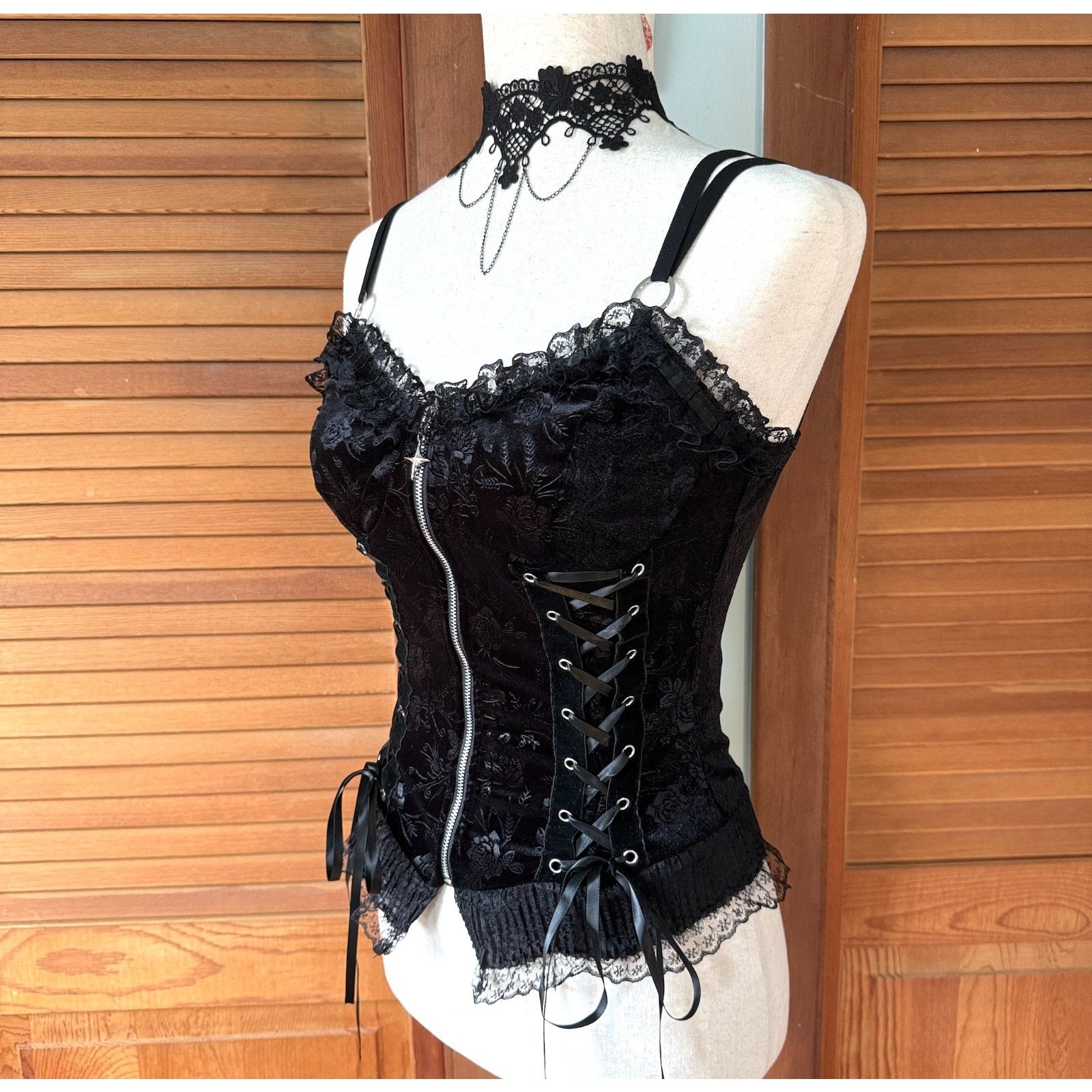 Gothic Lolita Victorian Vkei Vampire Black Rose Velvet Lace-up Cami Top