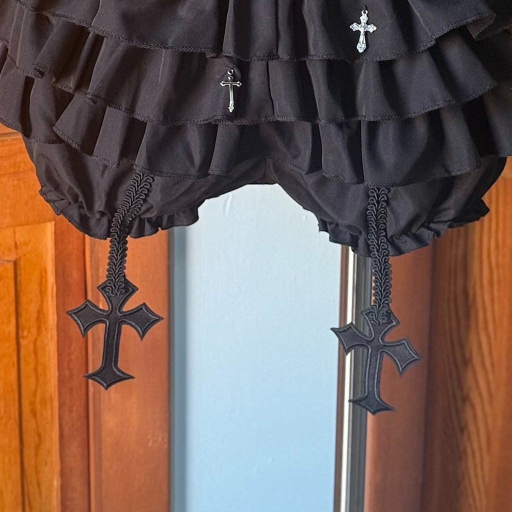 Gothic Lolita EGL Neo Victorian Visual Kei Cross Ruffle Pantaloons Shorts