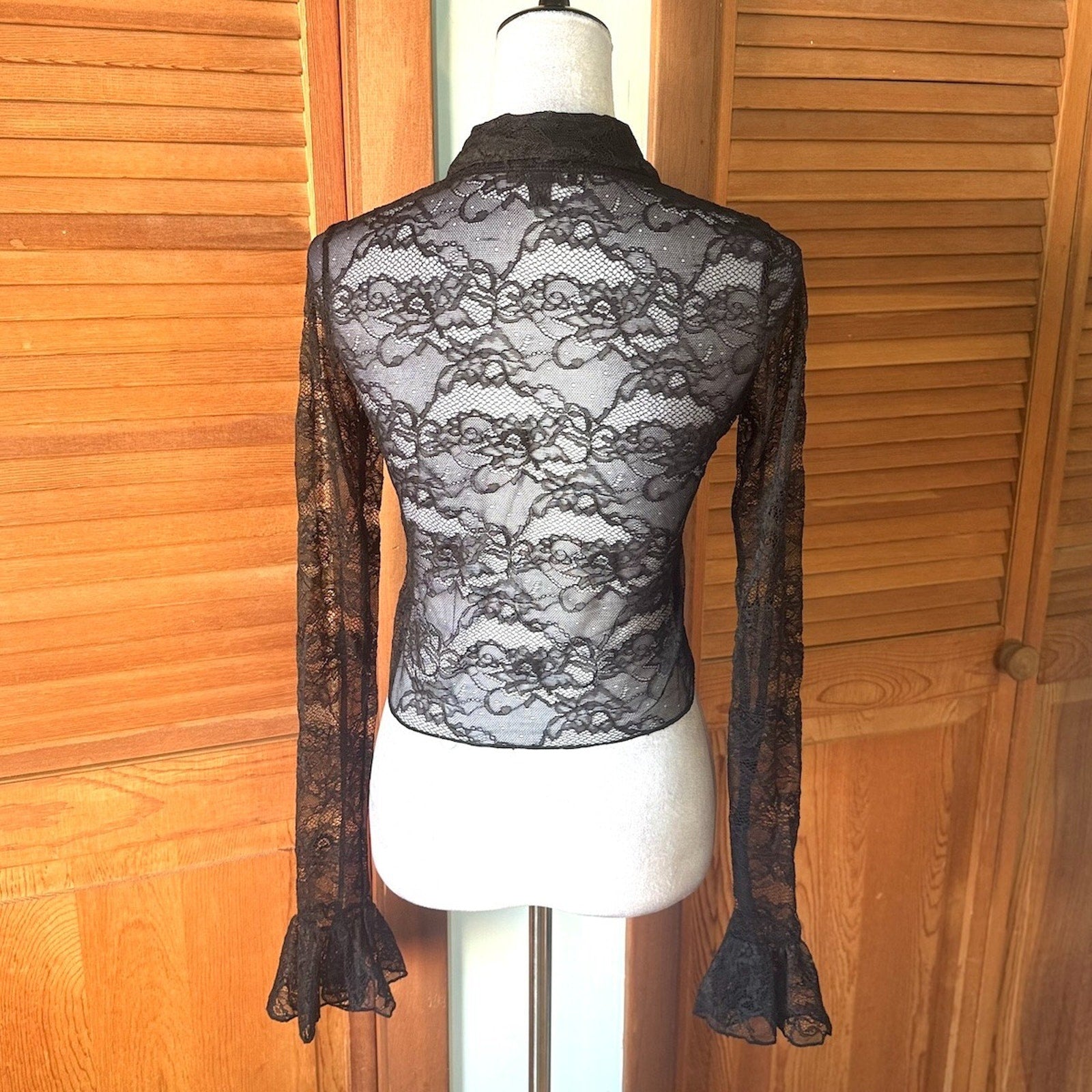 Dolls Kill Gothic Victorian Vampire Vkei Black Lace Jabot Ribbon Bow Top S