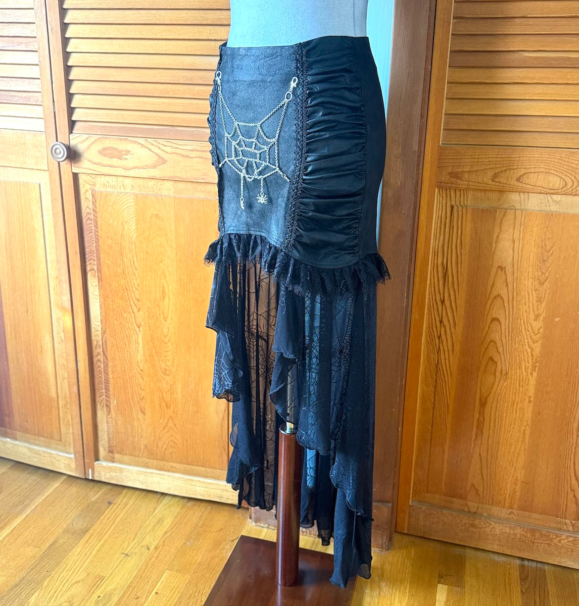 Devil Fashion Spiderweb Enchantment Garden Goth High-Low Skirt