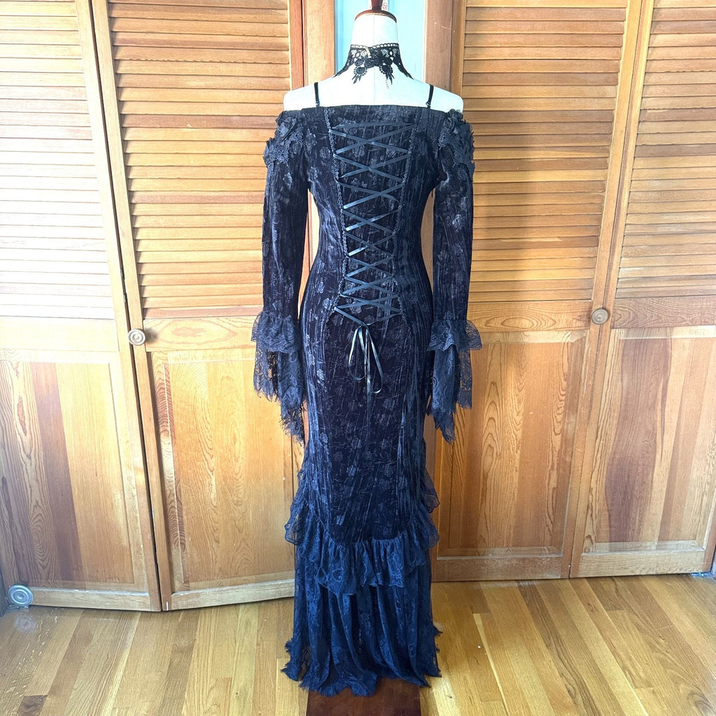 Dark in Love Gothic Victorian Vampire Rose Luxe Black Velvet & Lace Gown