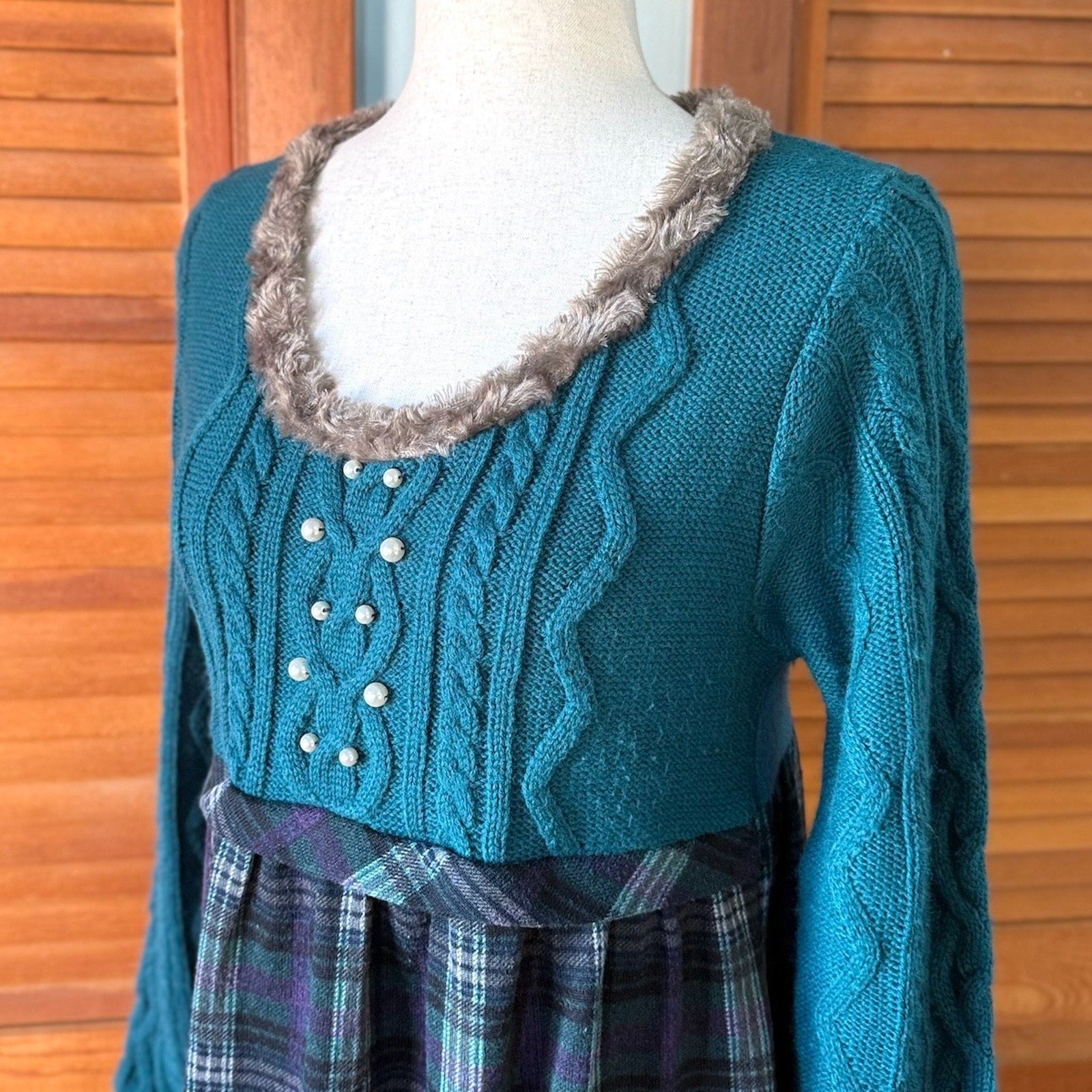 J-fashion Axes Femme Gyaru Kawaii Turquoise Fur Trimmed Sweater Dress M