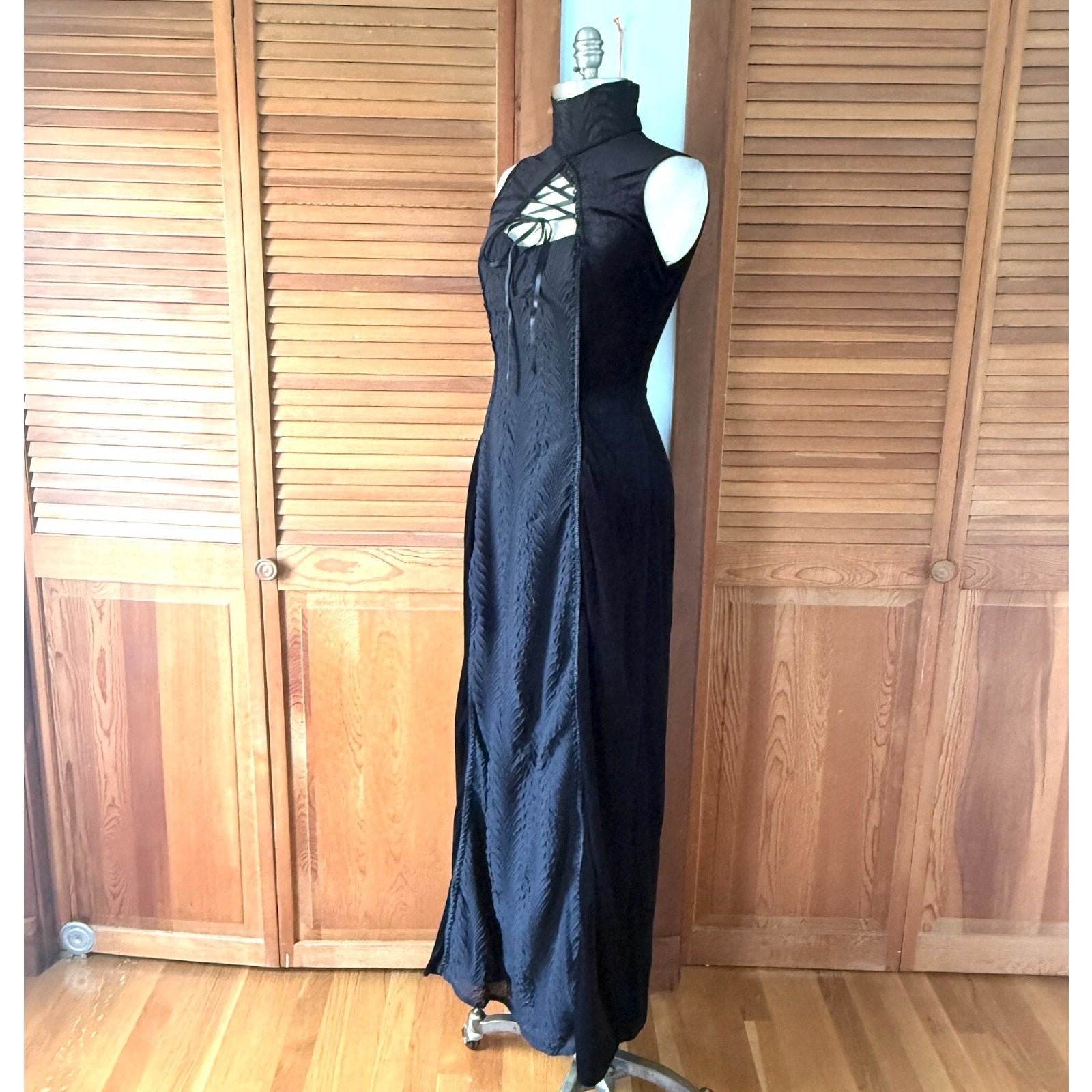 Vintage Phaze Gothic Victorian Vkei Dark Waves Black Velvet High Neck Dress