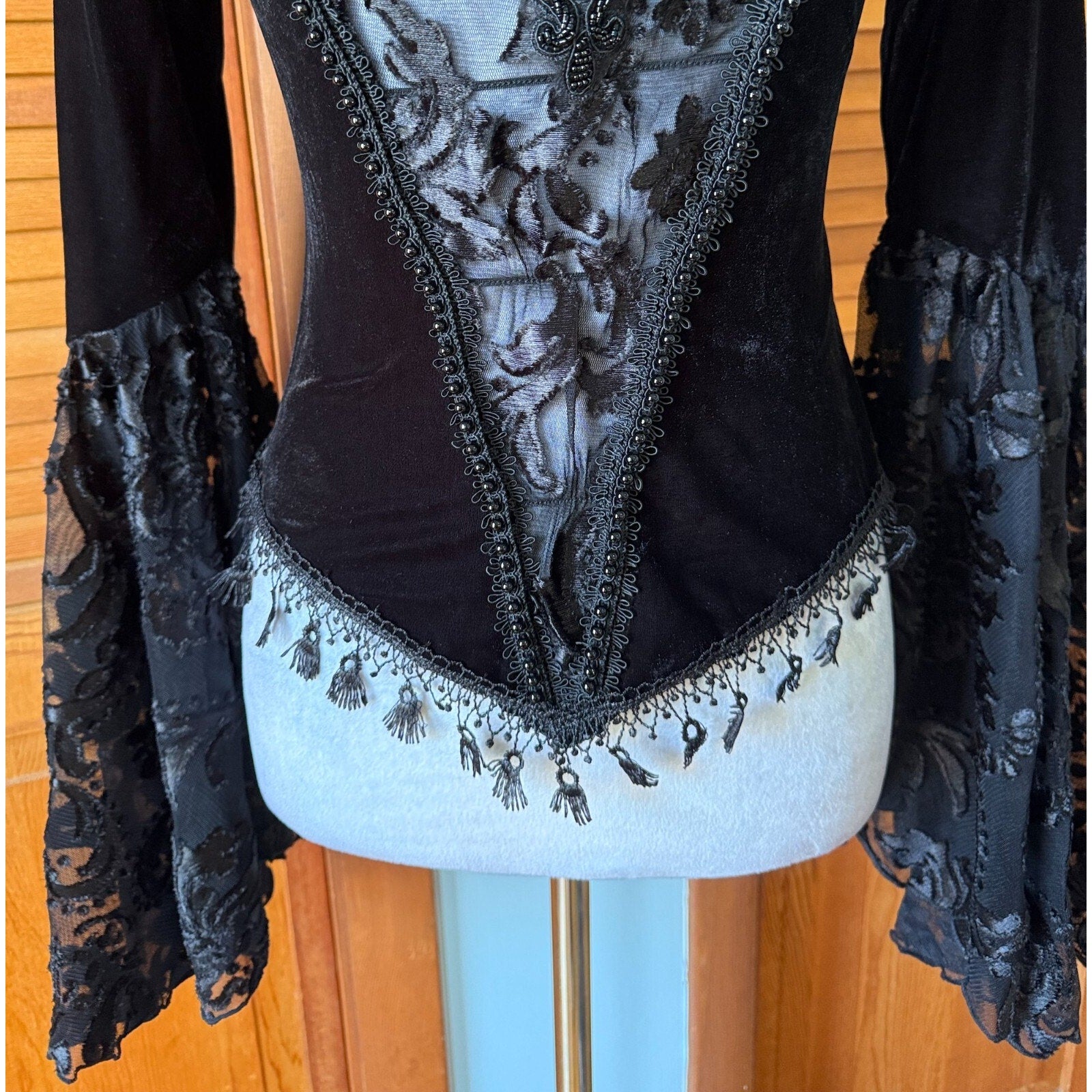 Devil Fashion Gothic Victorian Vampire Black Velvet Beaded Rose & Lace Top