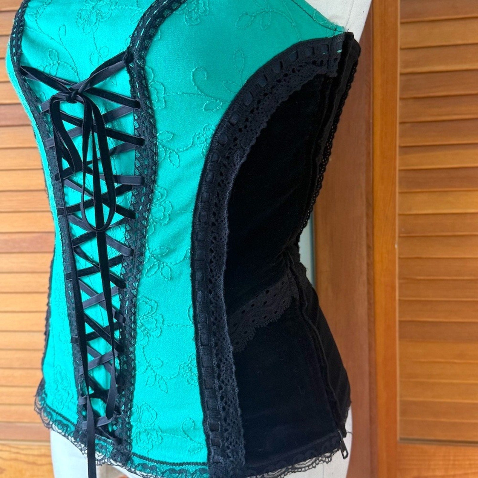 Vintage Tripp NYC Black Velvet Green Jacquard Lace Up Front & Back Corset Top L