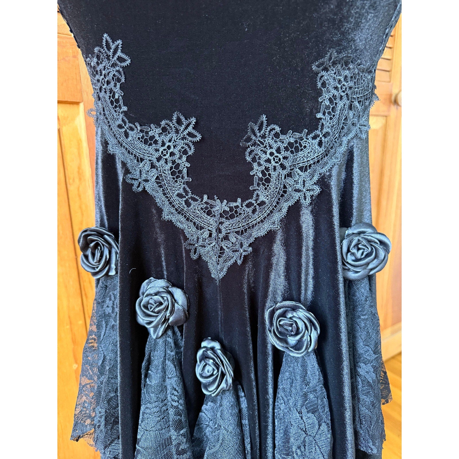 Gothic Victorian Visual Kei Velvet & Lace Black Rose Fury Mermaid Long Skirt