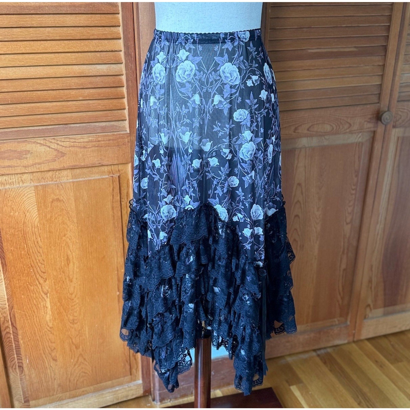 Dolls Kill Goth Victorian Fairy Funerary Roses Black Mesh Pixie Ruffle Skirt XS