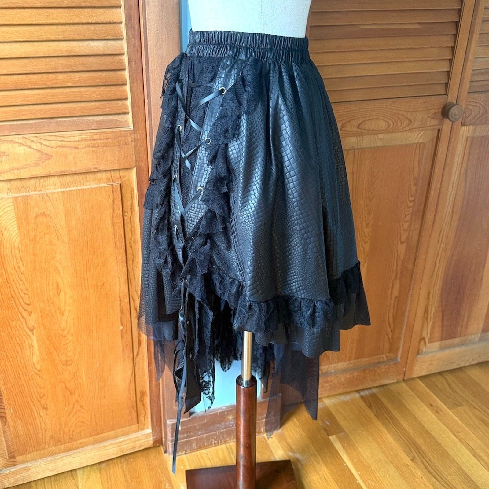 ACDC Rag Punk Goth J-fashion EGL Black Lace-Up Pixie Hem Layered Skirt XS-XL