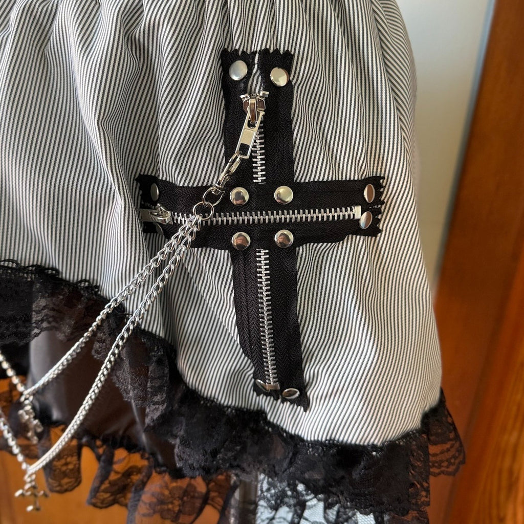 ACDC Rag Lolita EGL Goth Punk Emo Gray Black Zipper Cross Chain Lace Trim Skirt