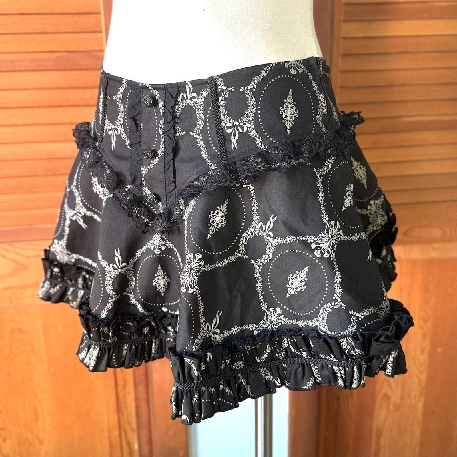 Vintage Lip Service Gothic Victorian Black & White Medallion Mini Skirt M