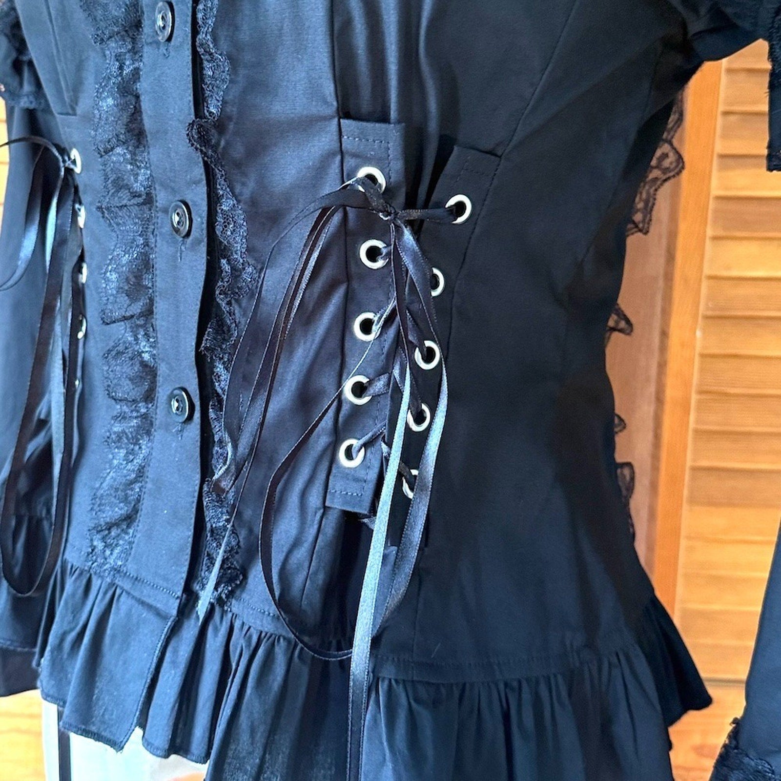 ACDC Rag Gothic Lolita EGL Aristocrat Black Lace-Up Cross Transformer Shirt