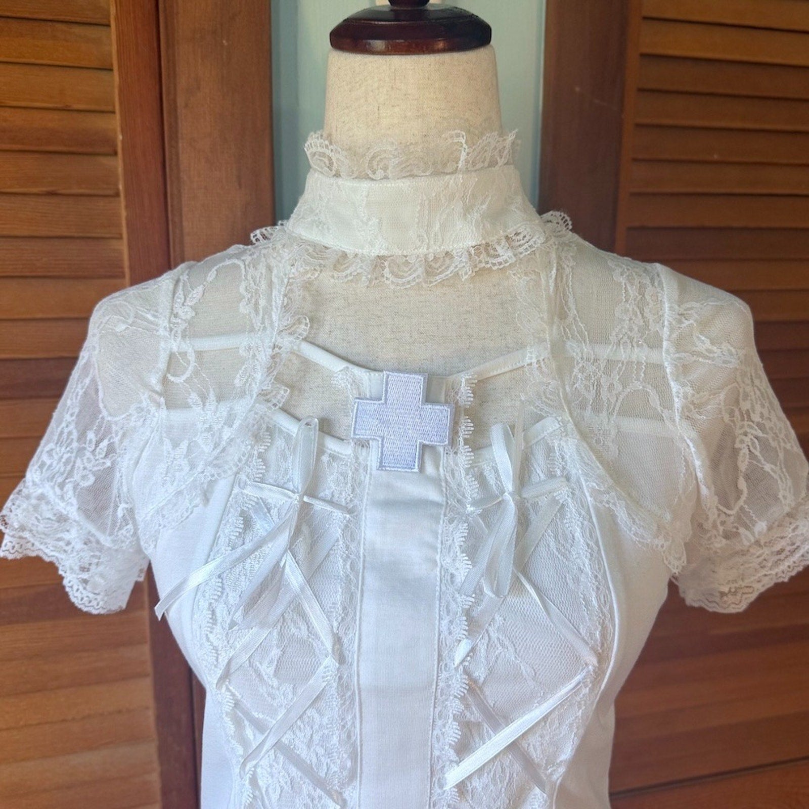 ACDC Rag J-fashion Gyaru Harajuku Dollcore Himekaji White Lace Up Cross Top