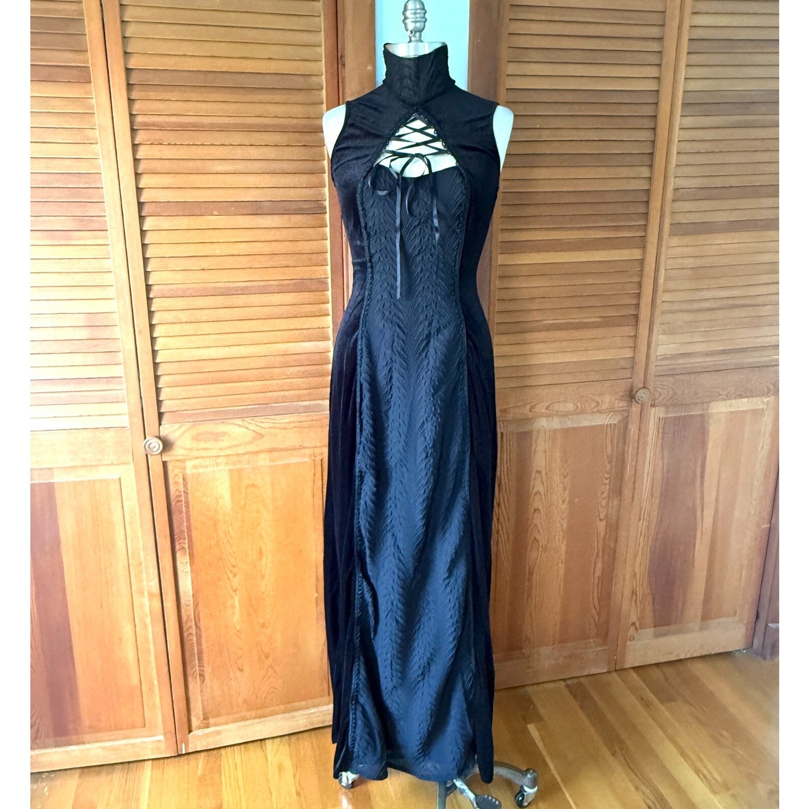 Vintage Phaze Gothic Victorian Vkei Dark Waves Black Velvet High Neck Dress