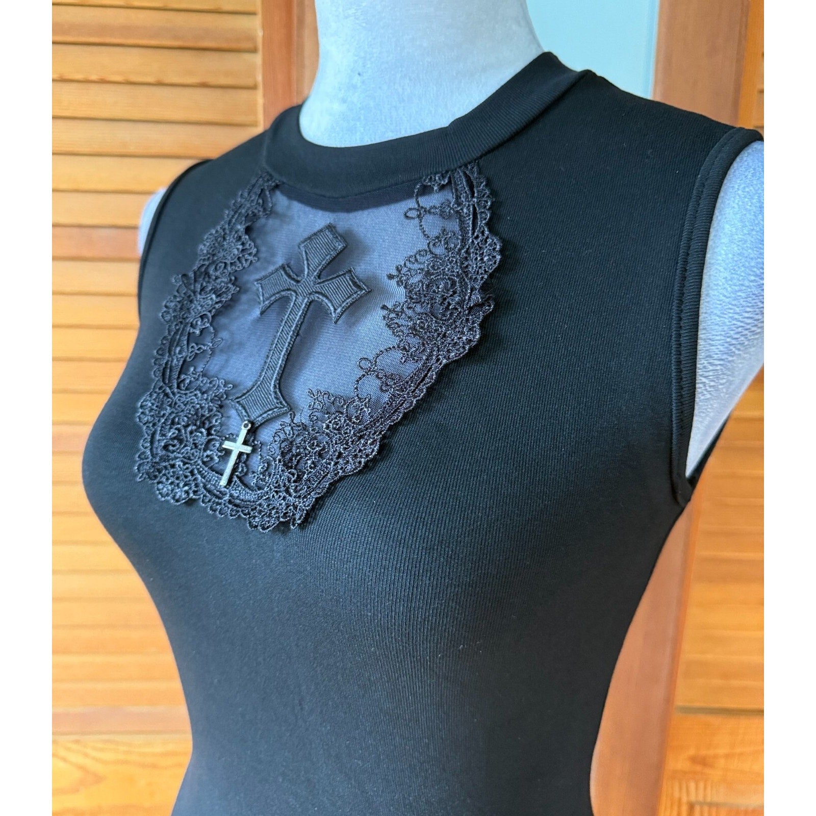Gothic Lolita EGL Victorian Punk Black Midnight Prayer Cross Lace Trim Top