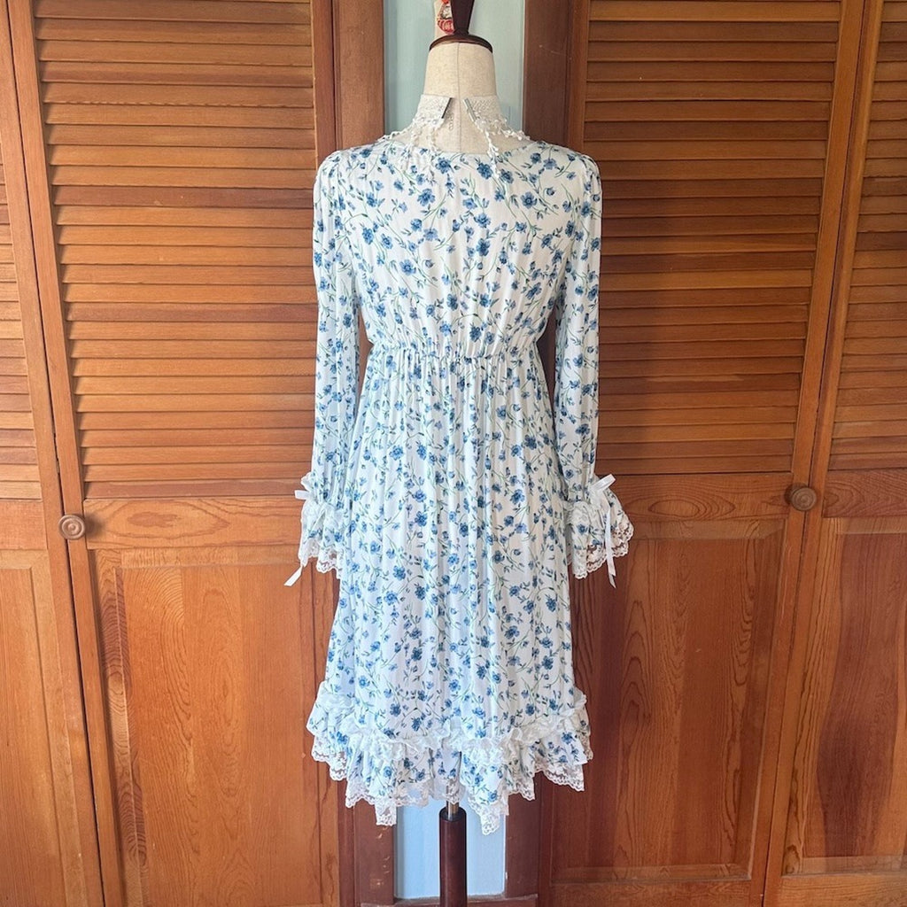 Bodyline J-fashion Gyaru Fairycore Kawaii Dolly White & Blue Floral Dress